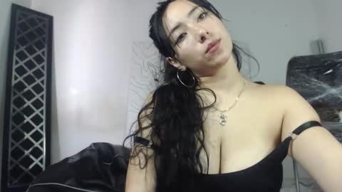 Snapshot of emiantonella_ chatting on March 2026 08:25:01 PM Antonella online show from March 2026 08:25:01 PM