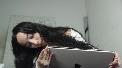 Snapshot of emiantonella_ chatting on May 2026 12:59:01 AM Antonella online show from May 2026 12:59:01 AM