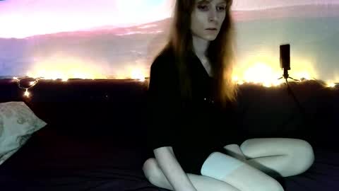 emiblossom online show from October 2025 02:51:02 AM