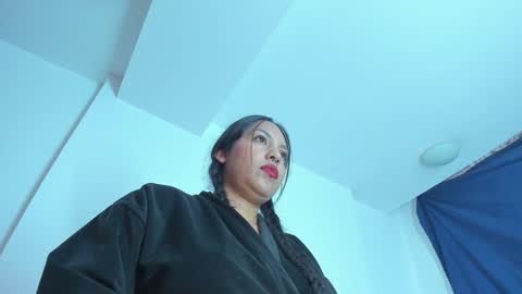 Emi online show from January 2025 08:47:01 PM