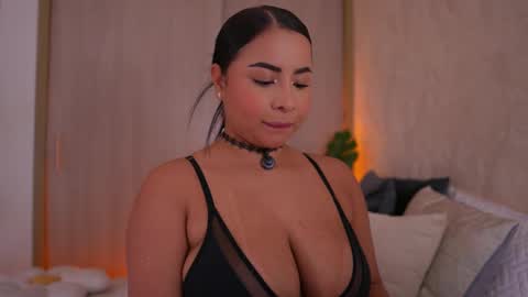    online show from September 2025 04:34:02 AM