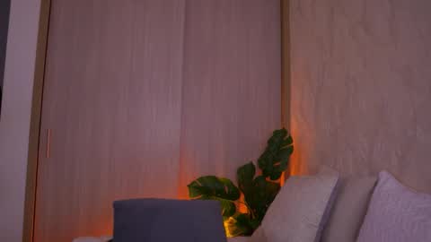    online show from September 2025 11:43:01 AM