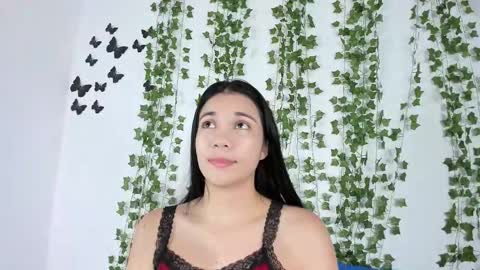 Snapshot of emiily_parkerr chatting on February 2026 03:02:02 AM Emily online show from February 2026 03:02:02 AM