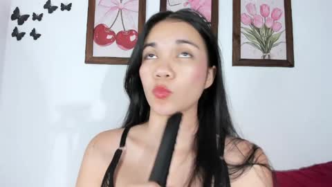 Emily  online show from April 2026 06:19:01 AM