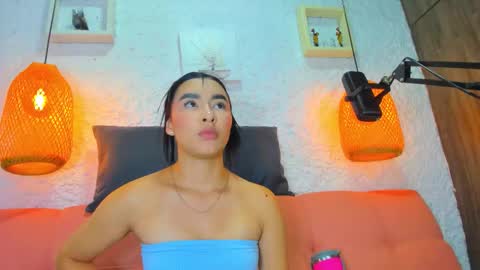 Emily online show from October 2025 12:15:02 PM