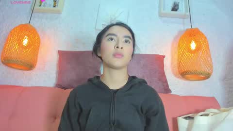 Emily online show from October 2025 12:06:01 PM