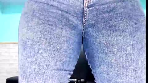 Snapshot of emiily_smile chatting on February 2025 05:48:02 PM Emily online show from February 2025 05:48:02 PM