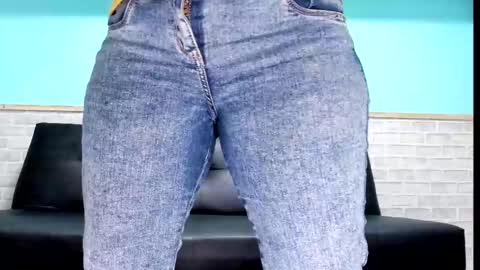 Snapshot of emiily_smile chatting on March 2025 11:36:02 AM Emily online show from March 2025 11:36:02 AM