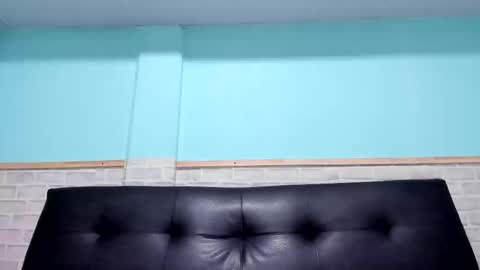 Snapshot of emiily_smile chatting on September 2025 01:44:02 PM Emily online show from September 2025 01:44:02 PM