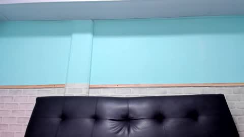 Snapshot of emiily_smile chatting on September 2025 11:46:02 AM Emily online show from September 2025 11:46:02 AM