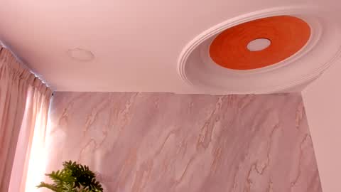 Snapshot of emiily_smile chatting on December 2025 02:00:01 PM Emily online show from December 2025 02:00:01 PM