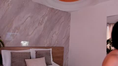 Snapshot of emiily_smile chatting on December 2025 12:10:01 PM Emily online show from December 2025 12:10:01 PM