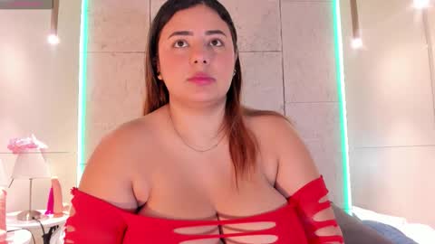 Emiily Grace online show from February 2026 11:33:01 AM