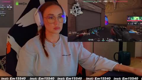 Snapshot of emili1_bc chatting on January 2025 01:04:01 PM Emili online show from January 2025 01:04:01 PM