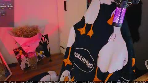 Snapshot of emili1_bc chatting on November 2025 05:20:01 PM Emili online show from November 2025 05:20:01 PM