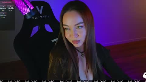 Snapshot of emili1_bc chatting on March 2026 10:19:02 AM Emili online show from March 2026 10:19:02 AM