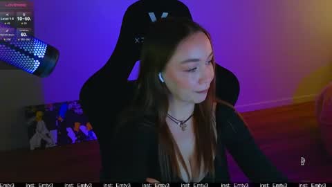 Snapshot of emili1_bc chatting on April 2026 09:40:02 AM Emili online show from April 2026 09:40:02 AM