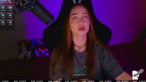 Snapshot of emili1_bc chatting on April 2026 10:46:02 AM Emili online show from April 2026 10:46:02 AM