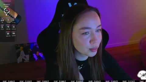 Snapshot of emili1_bc chatting on April 2026 09:32:02 AM Emili online show from April 2026 09:32:02 AM