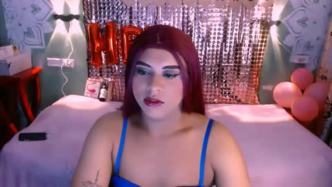 Snapshot of emili_roux chatting on February 2025 12:16:01 PM Emili roux online show from February 2025 12:16:01 PM