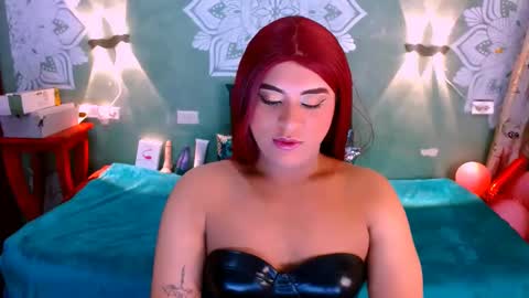 Snapshot of emili_roux chatting on February 2025 12:28:01 PM Emili roux online show from February 2025 12:28:01 PM