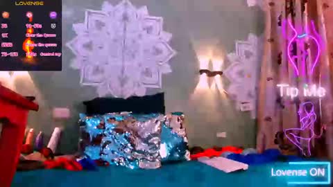 Snapshot of emili_roux chatting on February 2025 06:36:02 PM Emili roux online show from February 2025 06:36:02 PM