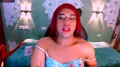 Snapshot of emili_roux chatting on March 2025 02:59:02 PM Emili roux online show from March 2025 02:59:02 PM