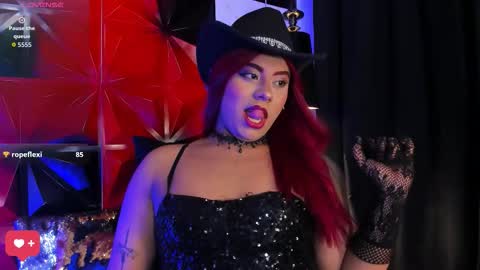 Snapshot of emili_roux chatting on October 2025 06:28:02 PM Emili roux online show from October 2025 06:28:02 PM