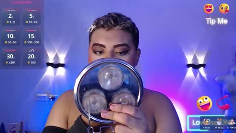 Snapshot of emili_roux chatting on November 2025 01:01:02 PM Emili roux online show from November 2025 01:01:02 PM