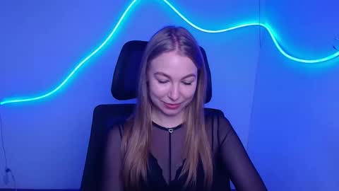 Emilia online show from September 2025 05:18:02 AM