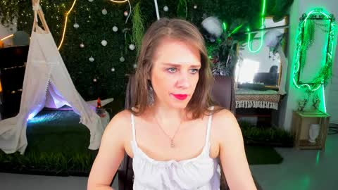 Emilia Bedy online show from March 2026 09:10:02 AM