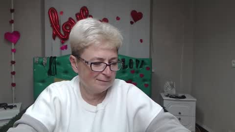 Snapshot of emiliagree chatting on October 2025 05:10:02 PM EmiliaGree online show from October 2025 05:10:02 PM