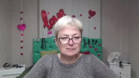 Snapshot of emiliagree chatting on October 2025 05:10:01 PM EmiliaGree online show from October 2025 05:10:01 PM