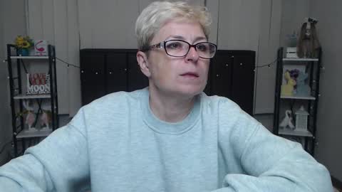Snapshot of emiliagree chatting on October 2025 05:28:01 AM EmiliaGree online show from October 2025 05:28:01 AM