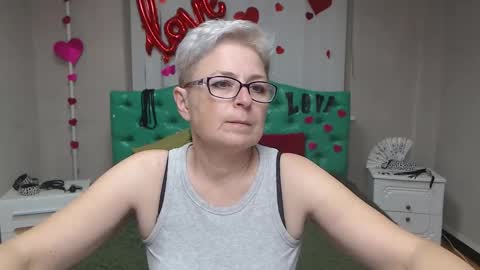 Snapshot of emiliagree chatting on October 2025 05:36:02 PM EmiliaGree online show from October 2025 05:36:02 PM