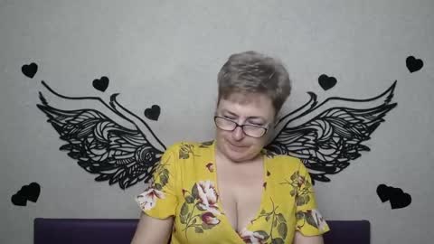 EmiliaGree online show from April 2026 05:42:02 PM