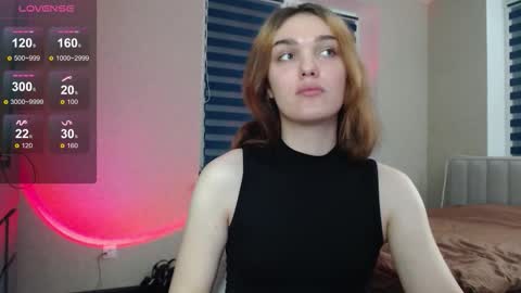 Snapshot of emiliarhodes chatting on November 2025 08:53:01 PM Emi online show from November 2025 08:53:01 PM