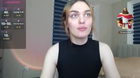 Snapshot of emiliarhodes chatting on November 2025 03:16:01 PM Emi online show from November 2025 03:16:01 PM