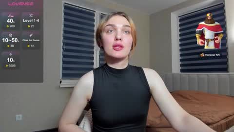 Snapshot of emiliarhodes chatting on December 2025 05:51:01 PM Emi online show from December 2025 05:51:01 PM