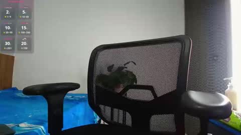 Snapshot of emilibonnie chatting on April 2026 10:37:02 PM emilibonnie online show from April 2026 10:37:02 PM