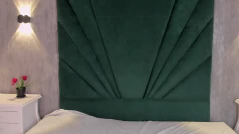 Emilie online show from March 2026 11:38:01 AM