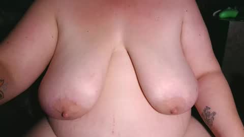 Snapshot of emiliefoxx chatting on April 2026 04:10:02 AM emilie foxx online show from April 2026 04:10:02 AM