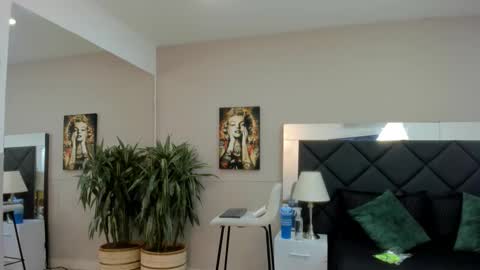 Emilio online show from November 2025 11:10:02 AM