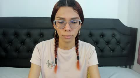 Snapshot of emilirosee chatting on April 2026 05:51:01 PM emilirosee online show from April 2026 05:51:01 PM