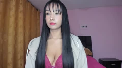 Emily Arango  online show from December 2025 02:42:02 AM