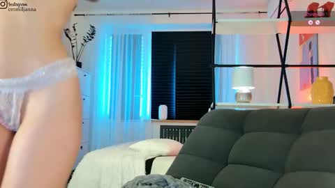 Snapshot of emiljanna chatting on March 2026 08:29:02 AM Emiljanna online show from March 2026 08:29:02 AM