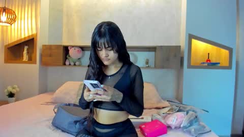 Emily Beaumont. online show from February 2026 11:39:01 AM