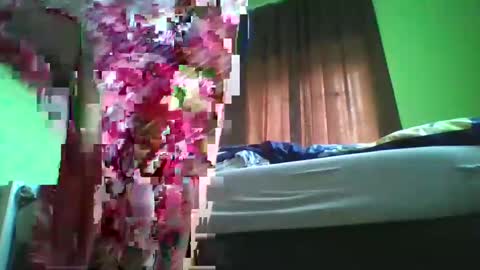 Emilly and Daniel online show from January 2025 10:16:02 AM