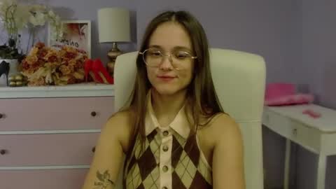 Emilly online show from February 2025 11:33:02 AM