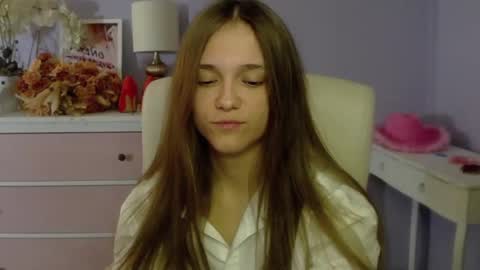 Emilly online show from March 2025 07:52:01 AM